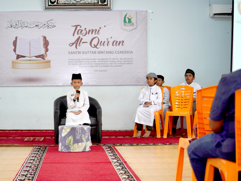Kuttab Bintang Cendekia Taja Tasmi' Al-Qur'an