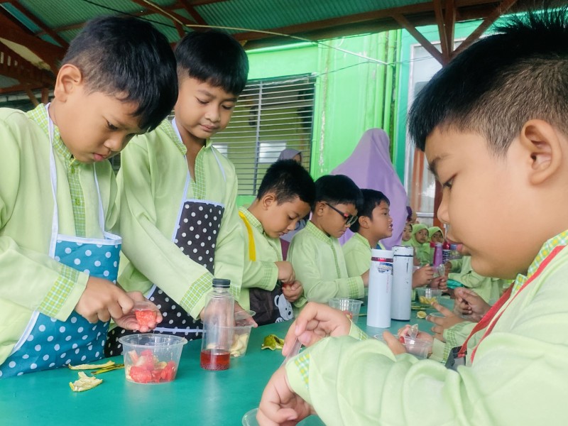 Es Krim Buah Enak dan Sehat ala Murid Kelas Dua